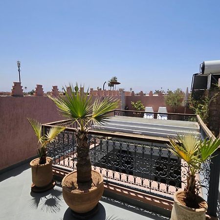 Riad Melilo Avec Piscine Chauffee Marrakesh Bagian luar foto