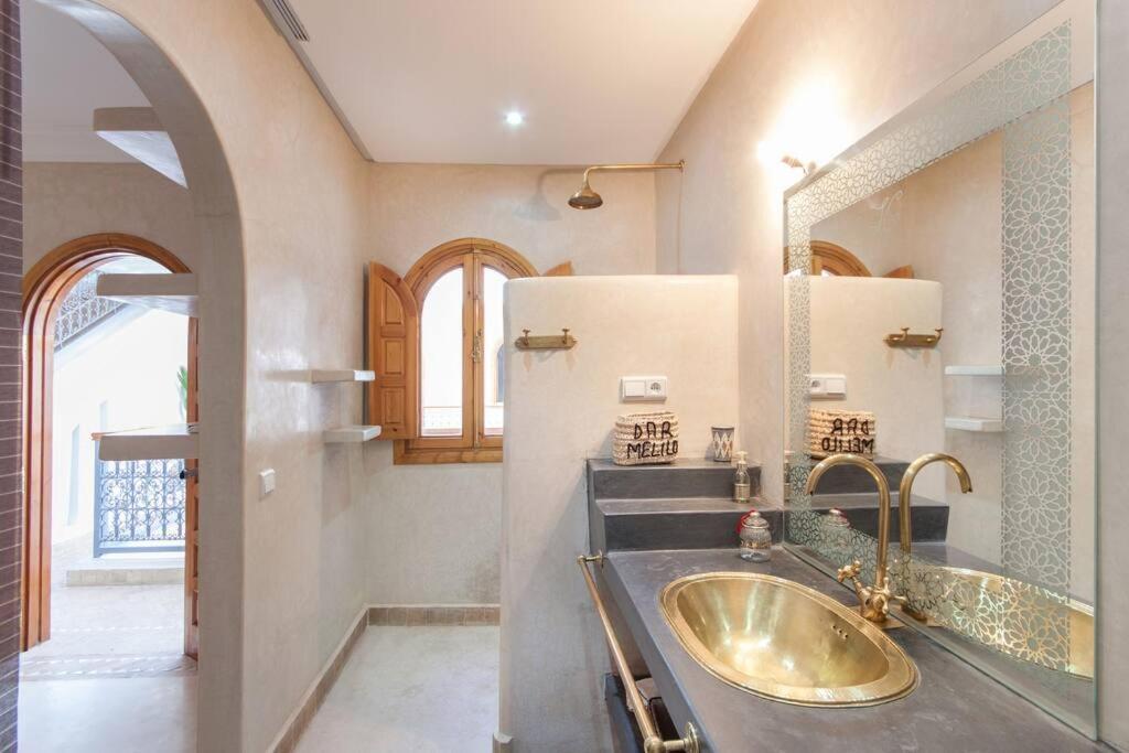 Riad Melilo Avec Piscine Chauffee Marrakesh Bagian luar foto