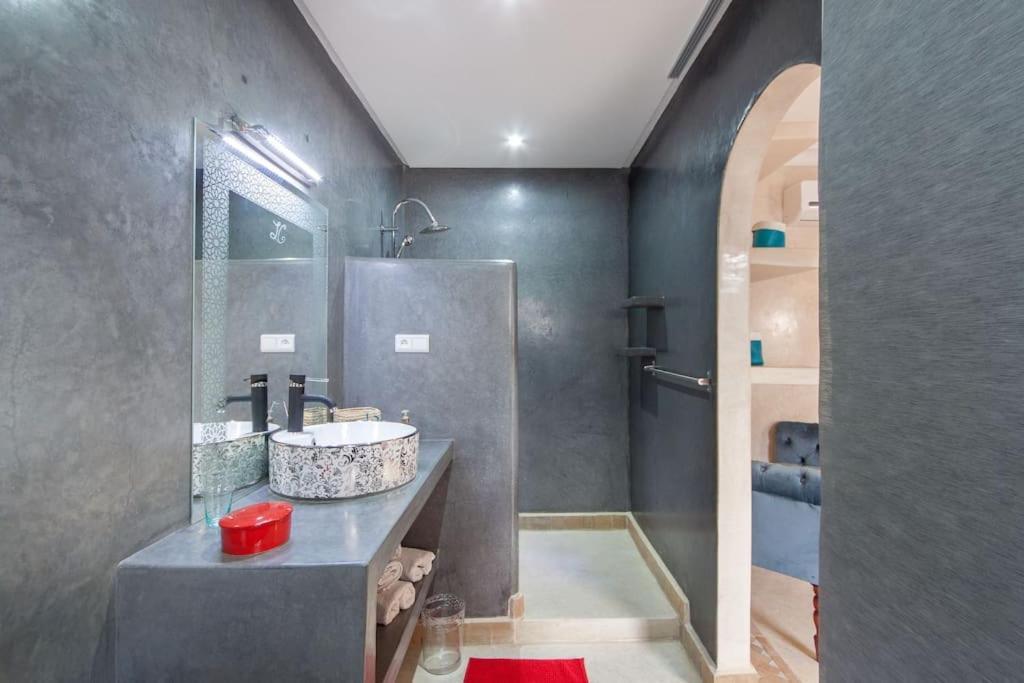 Riad Melilo Avec Piscine Chauffee Marrakesh Bagian luar foto