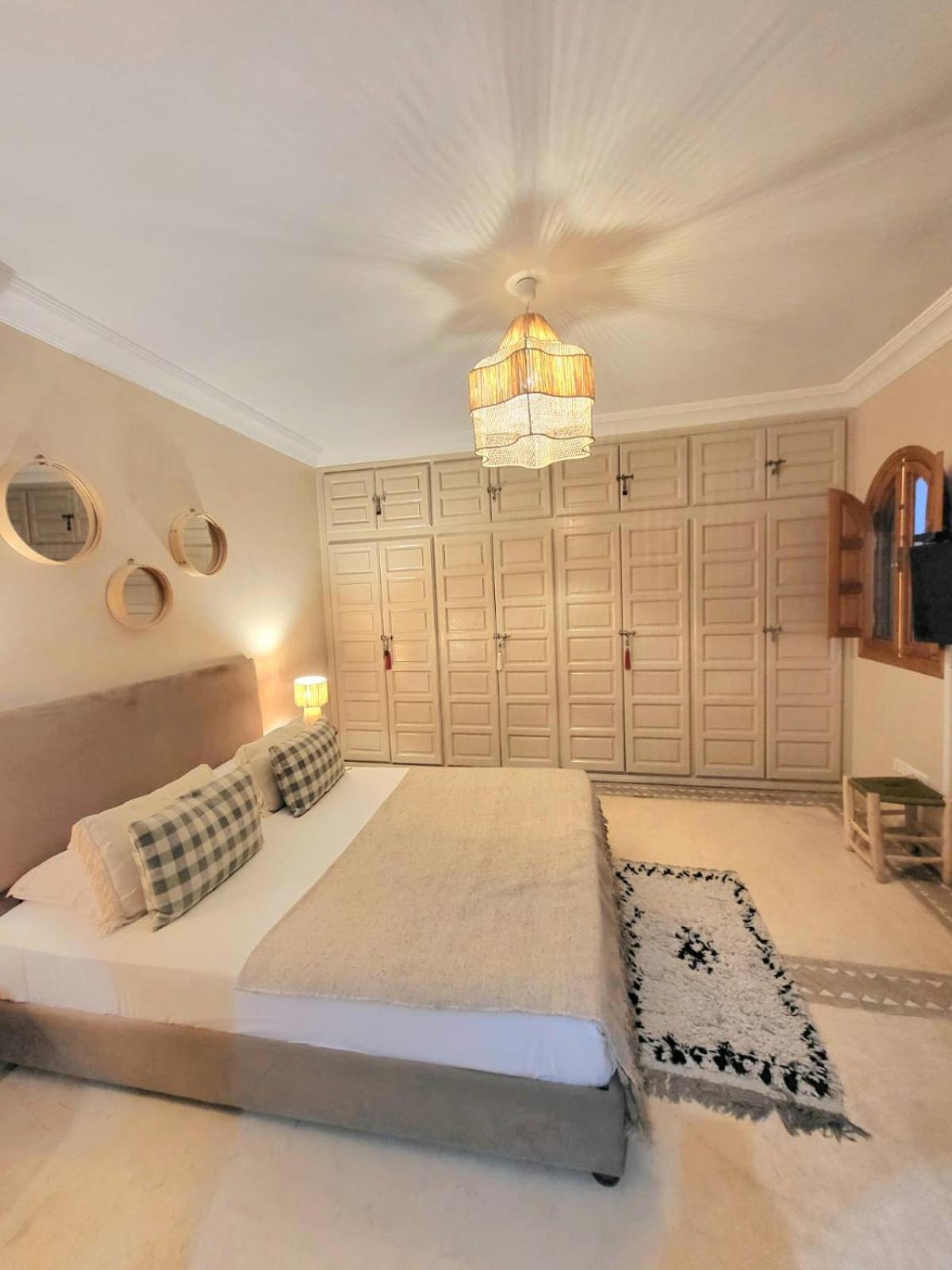 Riad Melilo Avec Piscine Chauffee Marrakesh Bagian luar foto