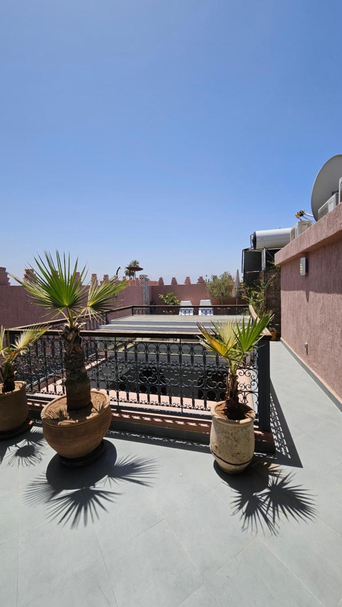 Riad Melilo Avec Piscine Chauffee Marrakesh Bagian luar foto