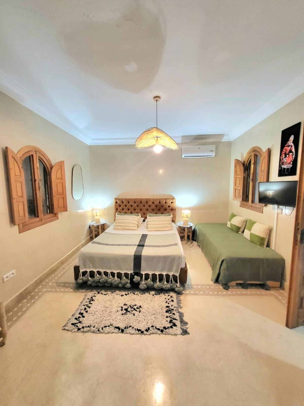 Riad Melilo Avec Piscine Chauffee Marrakesh Bagian luar foto