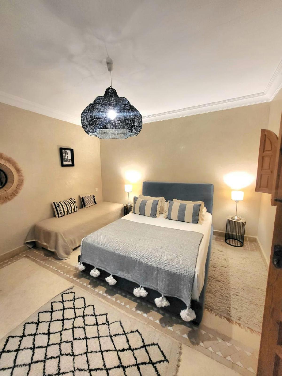 Riad Melilo Avec Piscine Chauffee Marrakesh Bagian luar foto