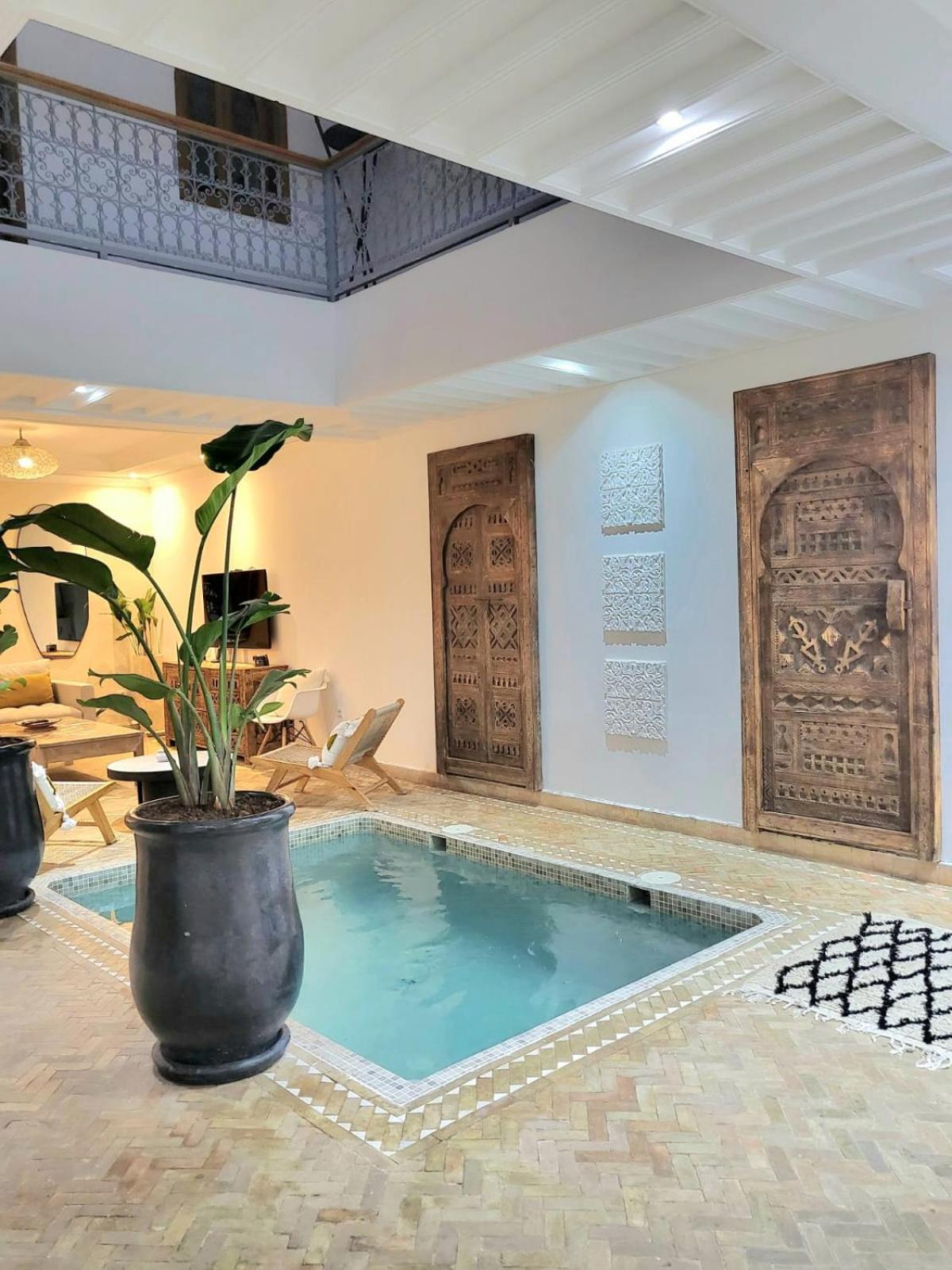 Riad Melilo Avec Piscine Chauffee Marrakesh Bagian luar foto