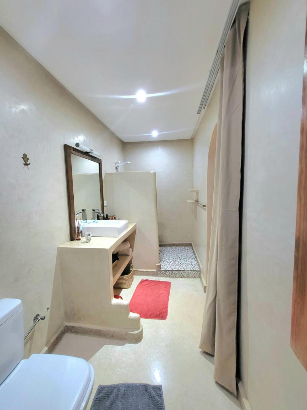 Riad Melilo Avec Piscine Chauffee Marrakesh Bagian luar foto
